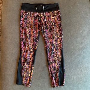 Women’s Nike Capri Running Pants